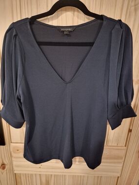 Banana Republic Dark Navy V-Neck Puff Sleeve Blouse
